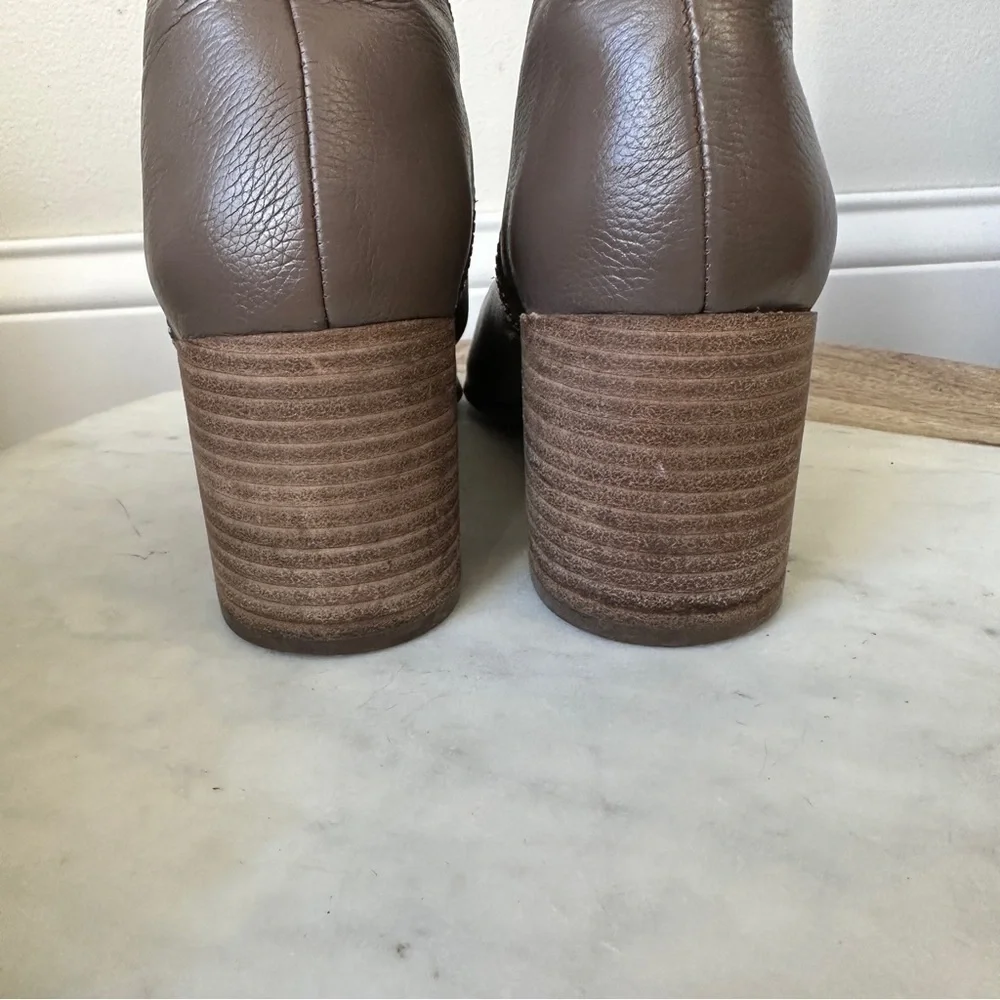 Charles David pebbled leather boots Brown Gray block Heel shoes size 7.5